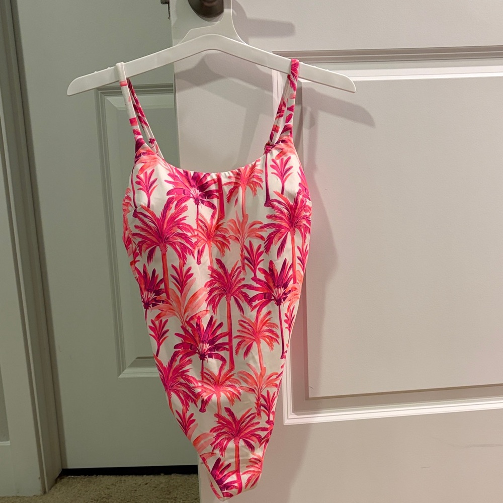 NWT Shade & Shore Palm Tree One-Piece Swimsuit